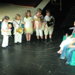 Midzomer (3) - Toneelvereniging Plankenkoorts 